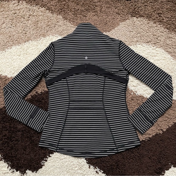 Lululemon Define Jacket Sz 10 In Parallel Stripe Black White / Black - Picture 8 of 9